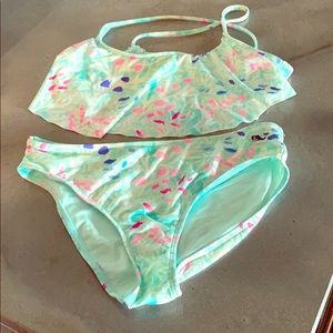 New vineyard vines swim suit for a girl!!!